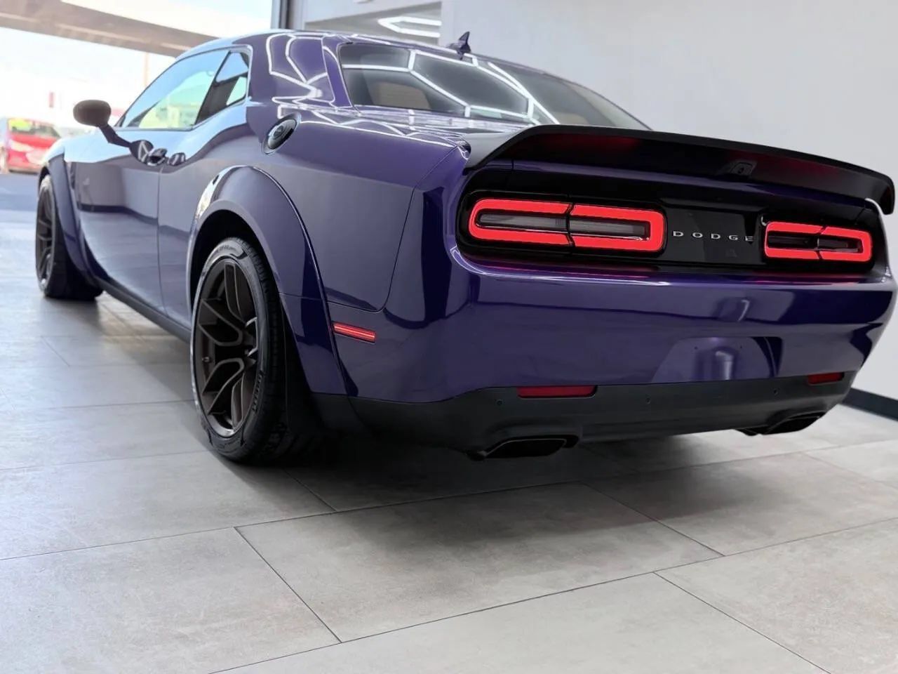 Used 2023 Dodge Challenger SRT Hellcat RWD image 2