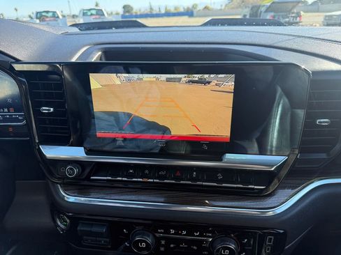 Used 2023 Chevrolet Silverado 1500 LT Trail Boss w/ Convenience Package II image 25