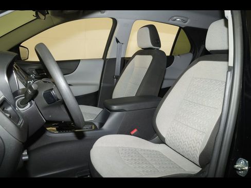 Used 2024 Chevrolet Equinox LS w/ LS Convenience Package FWD image 12