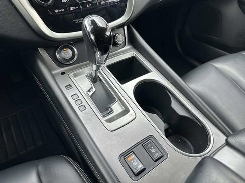 Used 2023 Nissan Murano SV image 25