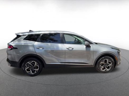 Used 2025 Kia Sportage LX FWD image 16