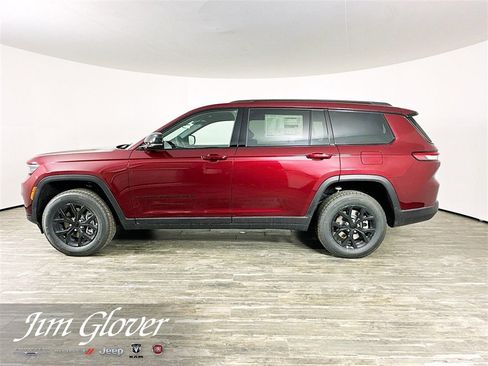 Used 2025 Jeep Grand Cherokee L Altitude image 5