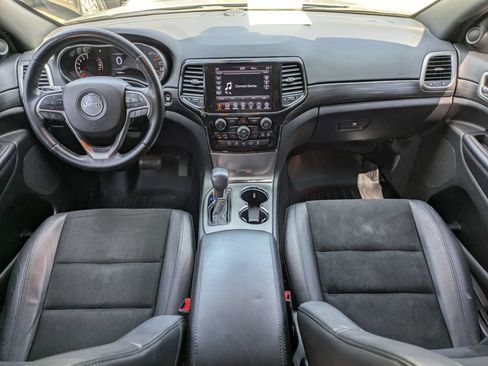 Used 2022 Jeep Grand Cherokee Laredo X RWD image 15