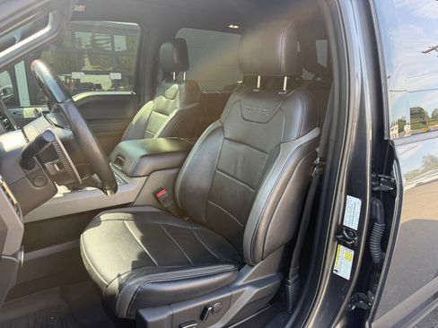 Used 2018 Ford F150 Raptor w/ Equipment Group 802A Luxury AWD/4WD image 3