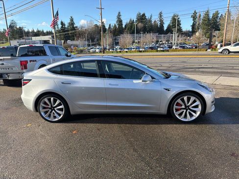 Used 2018 Tesla Model 3 Long Range image 9