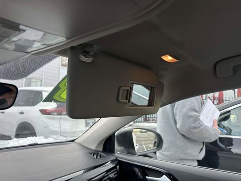 Used 2024 Volkswagen Taos S image 16