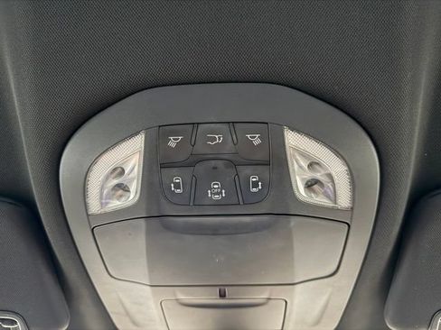 Used 2018 Chrysler Pacifica Touring-L w/ Premium Audio Group FWD image 20