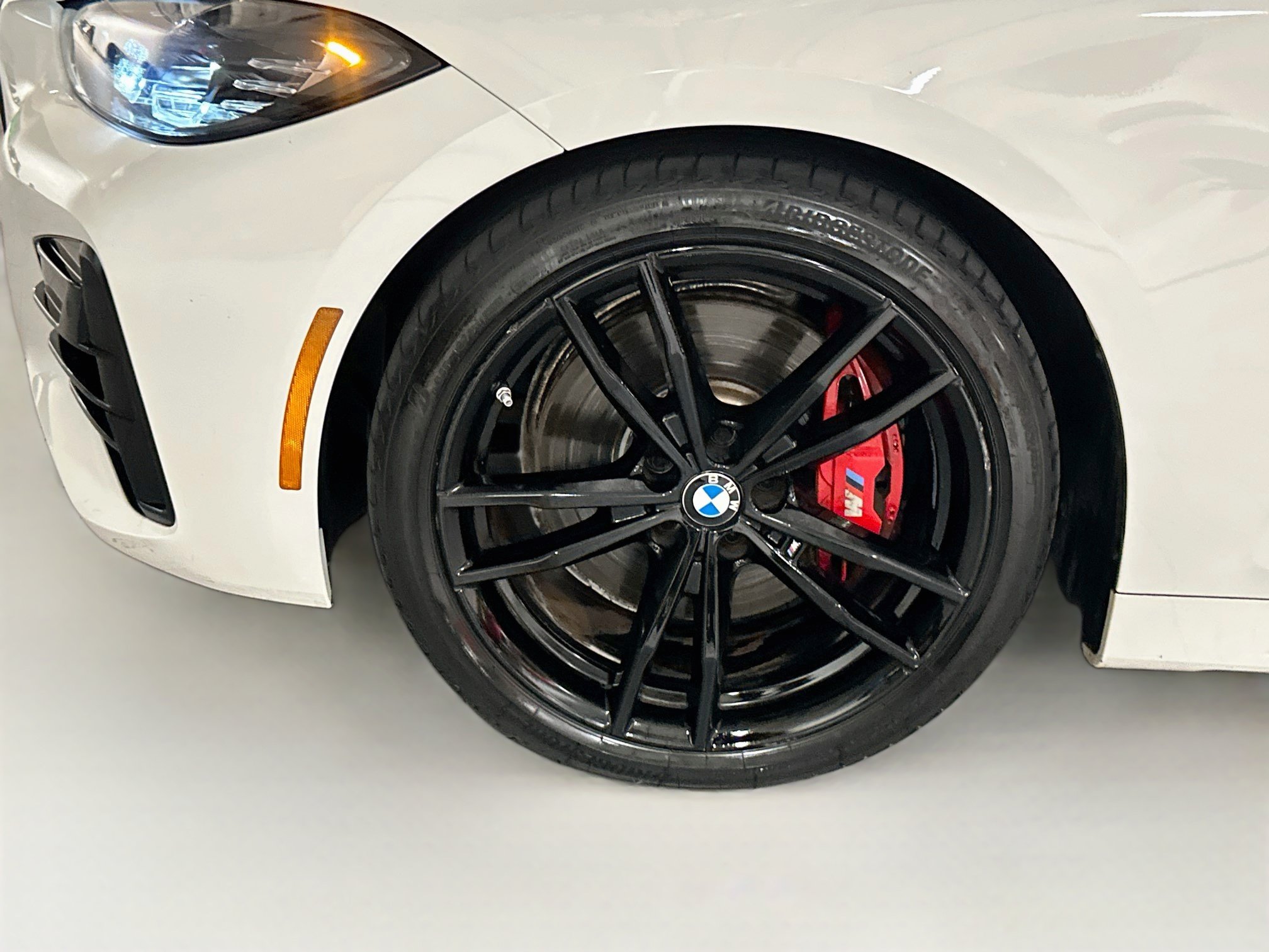 Used 2024 BMW M440i Coupe w/ Premium Package RWD image 31