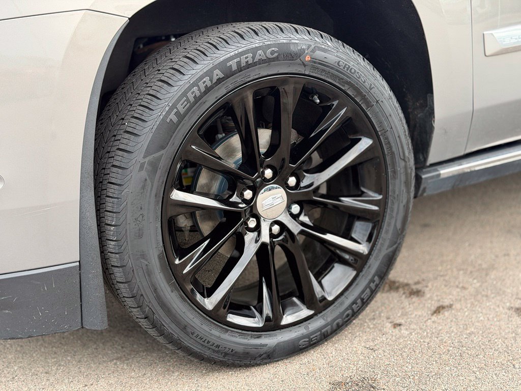 Used 2017 Cadillac Escalade Premium Luxury AWD/4WD image 26