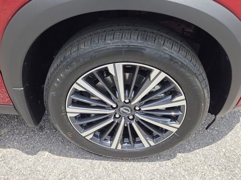 New 2026 Nissan Pathfinder Platinum FWD image 14