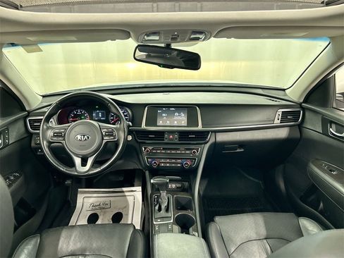 Used 2018 Kia Optima EX w/ Premium Package image 18