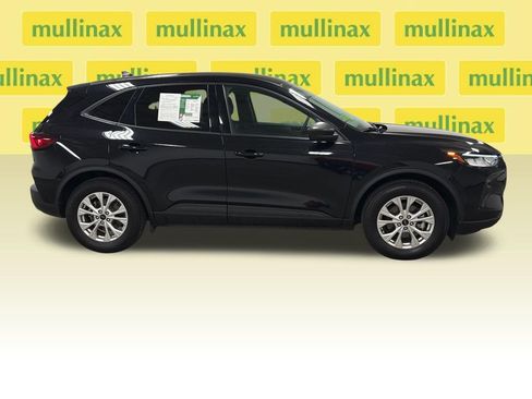 Used 2025 Ford Escape Active FWD image 18