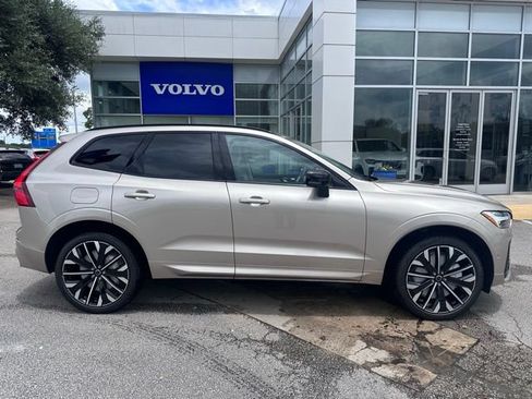 Certified 2026 Volvo XC60 T8 Ultra w/ Climate Package AWD/4WD image 11