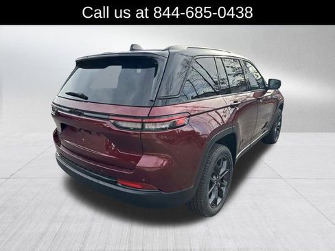 New 2025 Jeep Grand Cherokee Limited image 5