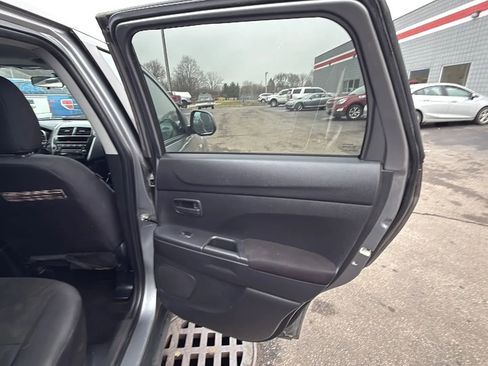 Used 2013 Mitsubishi Outlander Sport ES FWD image 13