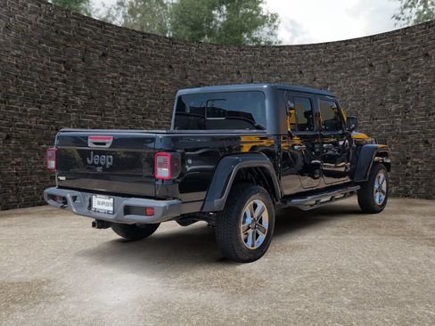 Used 2021 Jeep Gladiator Sport AWD/4WD image 7