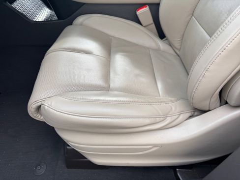 Used 2022 Lincoln Aviator Reserve w/ Equipment Group 201A image 13