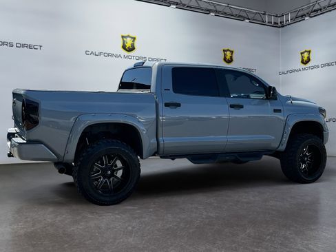 Used 2018 Toyota Tundra SR5 w/ TRD Off Road Package AWD/4WD image 4
