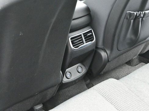 Used 2021 Hyundai Santa Fe SEL FWD image 27