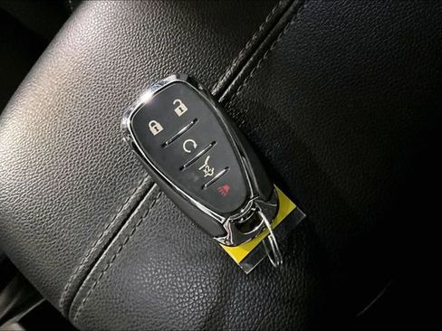 Used 2020 Chevrolet Equinox Premier image 29