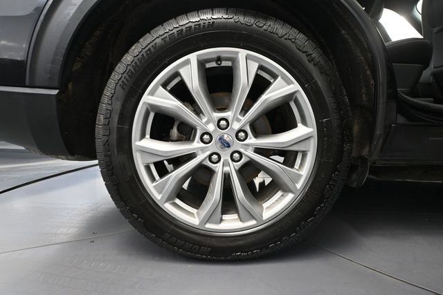 Used 2020 Ford Explorer Limited AWD/4WD image 11