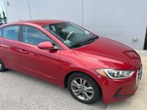 Used 2017 Hyundai Elantra SE FWD image 1