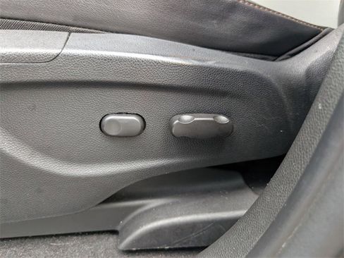 Used 2017 Chevrolet Trax Premier w/ Driver Confidence II Package image 16