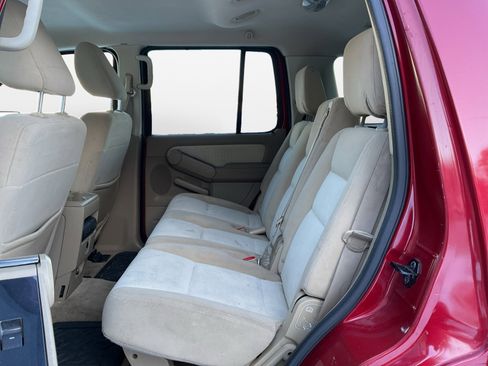 Used 2009 Ford Explorer XLT image 13