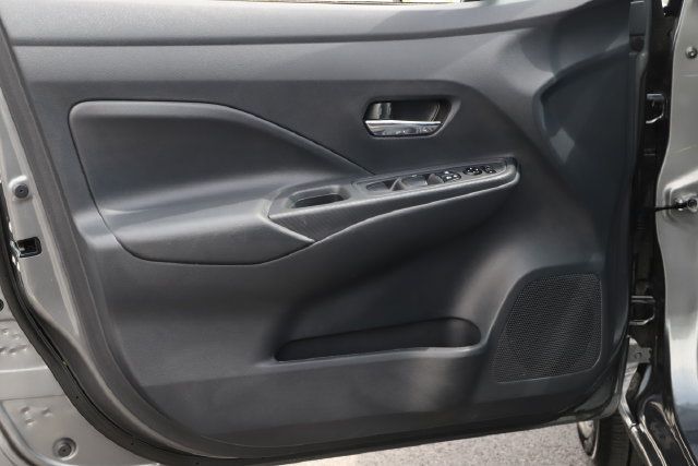 Used 2025 Nissan Versa SV FWD image 14