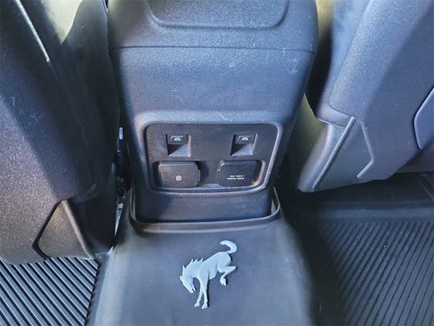 Used 2022 Ford Bronco Badlands w/ Sasquatch Package image 11