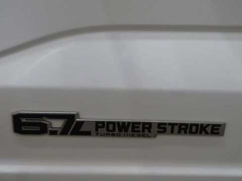 Used 2023 Ford F550 4x4 Regular Cab Super Duty image 36