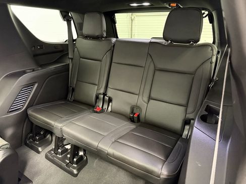 Used 2024 Chevrolet Tahoe High Country image 20