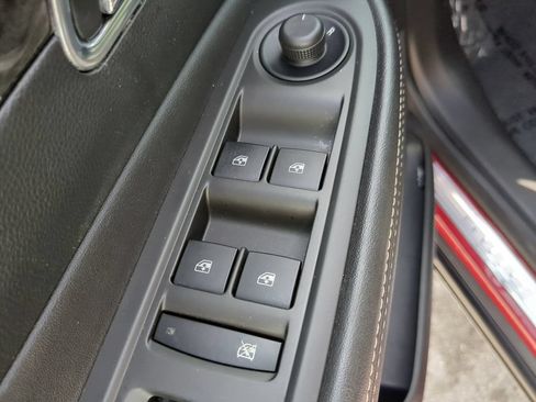 Used 2015 Buick Encore Convenience FWD image 16