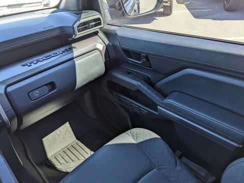 Used 2025 Toyota Tacoma SR5 image 17