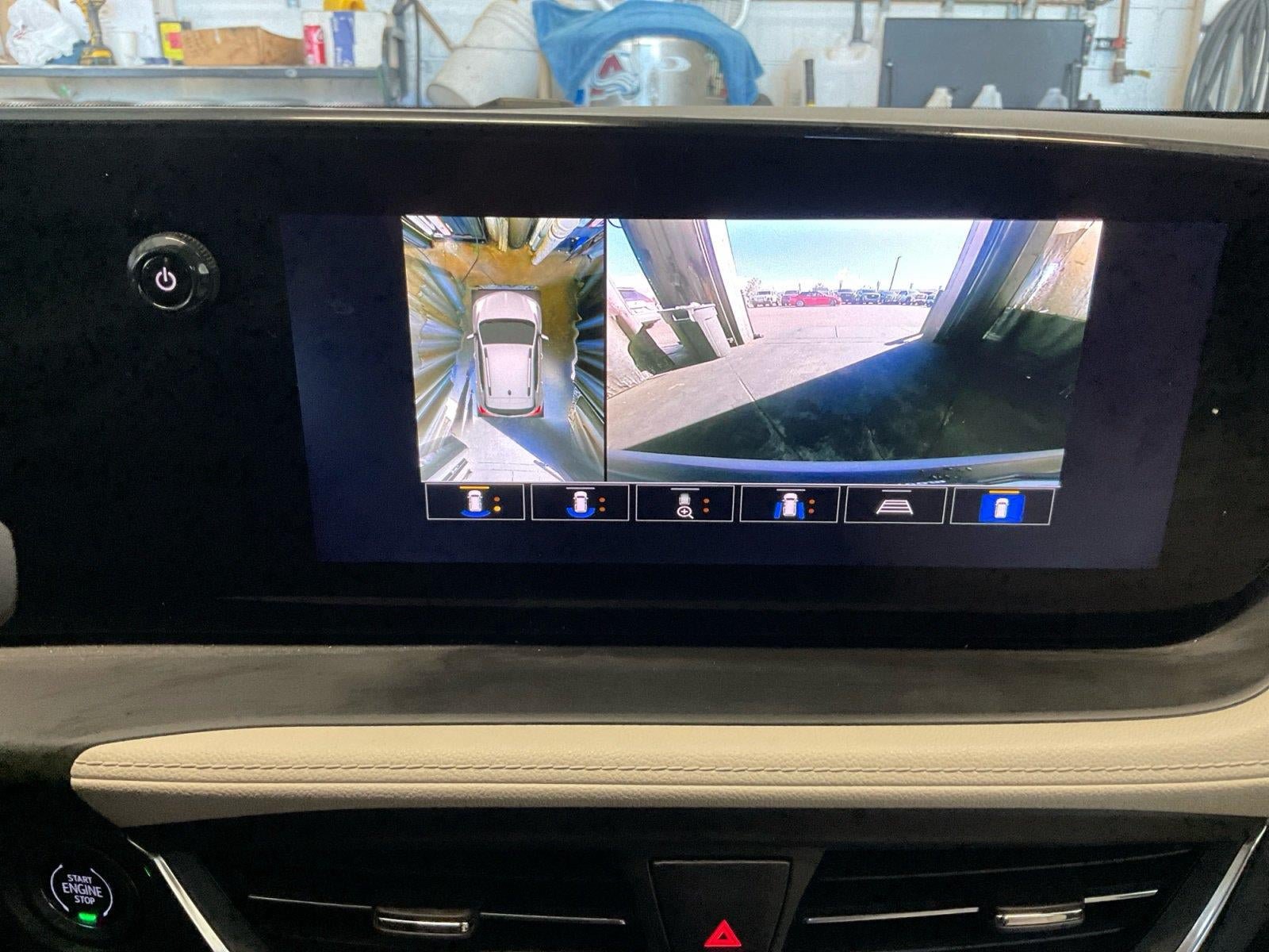 Certified 2024 Buick Encore GX Preferred AWD/4WD image 18