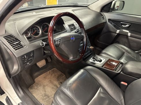 Used 2014 Volvo XC90 3.2 w/ Climate Package FWD image 10