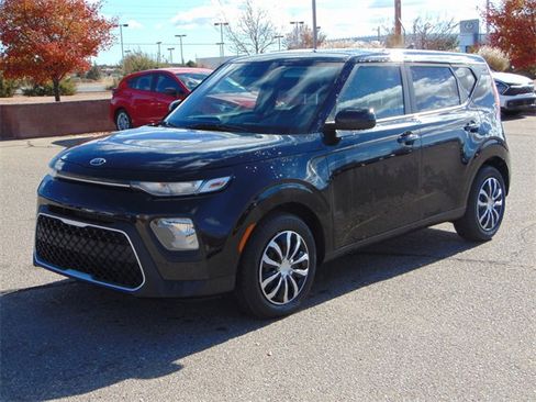 Used 2021 Kia Soul LX image 8