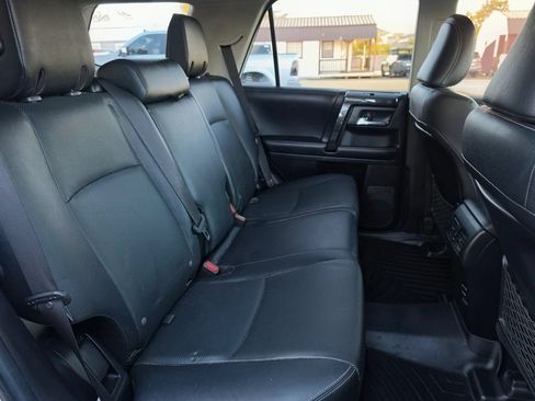 Used 2019 Toyota 4Runner Limited AWD/4WD image 37
