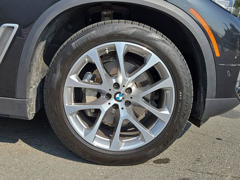 Used 2022 BMW X5 xDrive40i w/ Premium Package AWD/4WD image 8