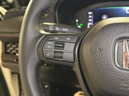 Used 2024 Honda Accord Sport image 23