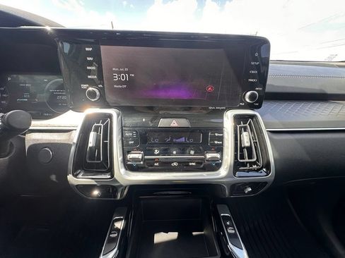 Used 2023 Kia Sorento SX AWD/4WD image 26