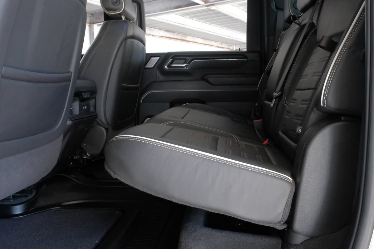 Used 2024 GMC Sierra 2500 AT4X AWD/4WD image 38