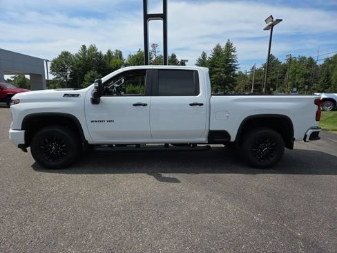 Used 2024 Chevrolet Silverado 2500 LT w/ Z71 Sport Edition AWD/4WD image 4