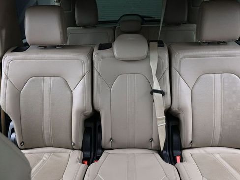 Used 2023 Ford Expedition Max Limited AWD/4WD image 19