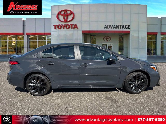 Certified 2026 Toyota Corolla SE w/ SE Package FWD image 5