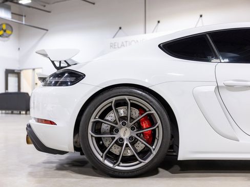 Used 2021 Porsche 718 Cayman GT4 image 24