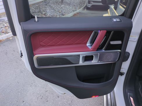 Certified 2022 Mercedes-Benz G 63 AMG 4MATIC image 31