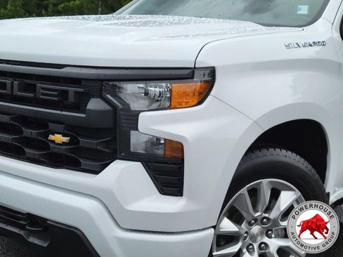 Used 2024 Chevrolet Silverado 1500 Custom RWD image 11