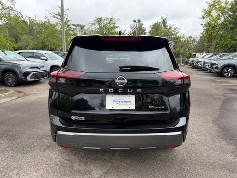 Used 2026 Nissan Rogue SL AWD/4WD image 5