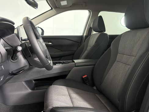 Certified 2026 Nissan Rogue SV w/ Cold Weather Package AWD/4WD image 6
